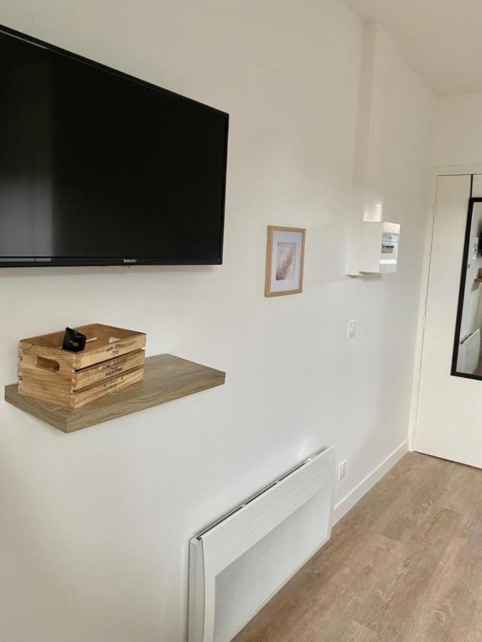 Studios Charmants Cosy A 5 Minutes Du Centre-Ville Bourges Luaran gambar