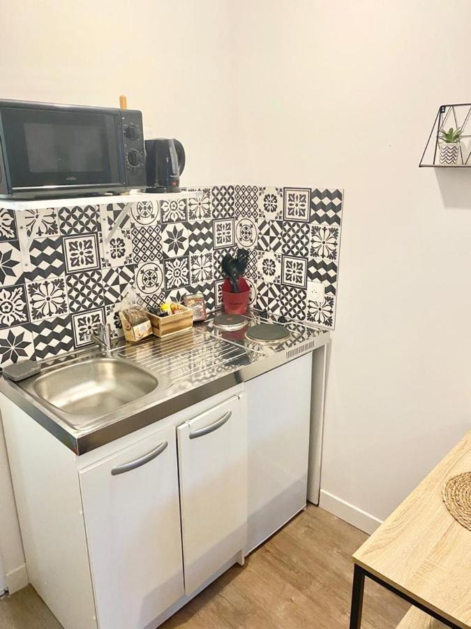 Studios Charmants Cosy A 5 Minutes Du Centre-Ville Bourges Luaran gambar