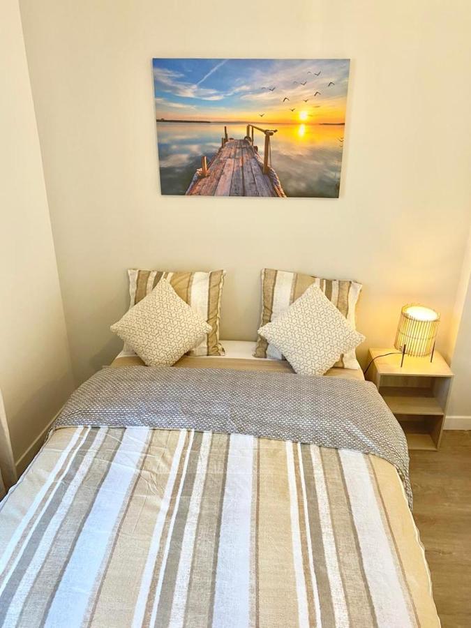 Studios Charmants Cosy A 5 Minutes Du Centre-Ville Bourges Luaran gambar