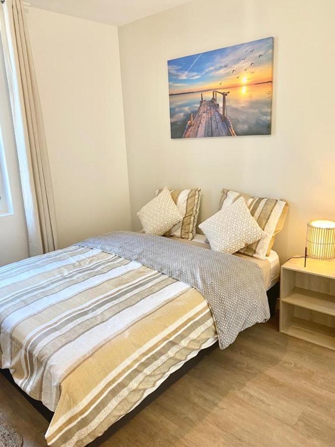 Studios Charmants Cosy A 5 Minutes Du Centre-Ville Bourges Luaran gambar