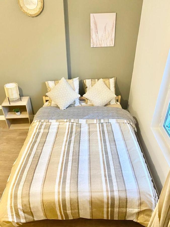 Studios Charmants Cosy A 5 Minutes Du Centre-Ville Bourges Luaran gambar